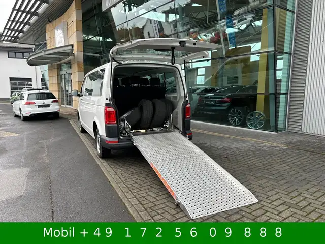 Volkswagen Transporter view 2
