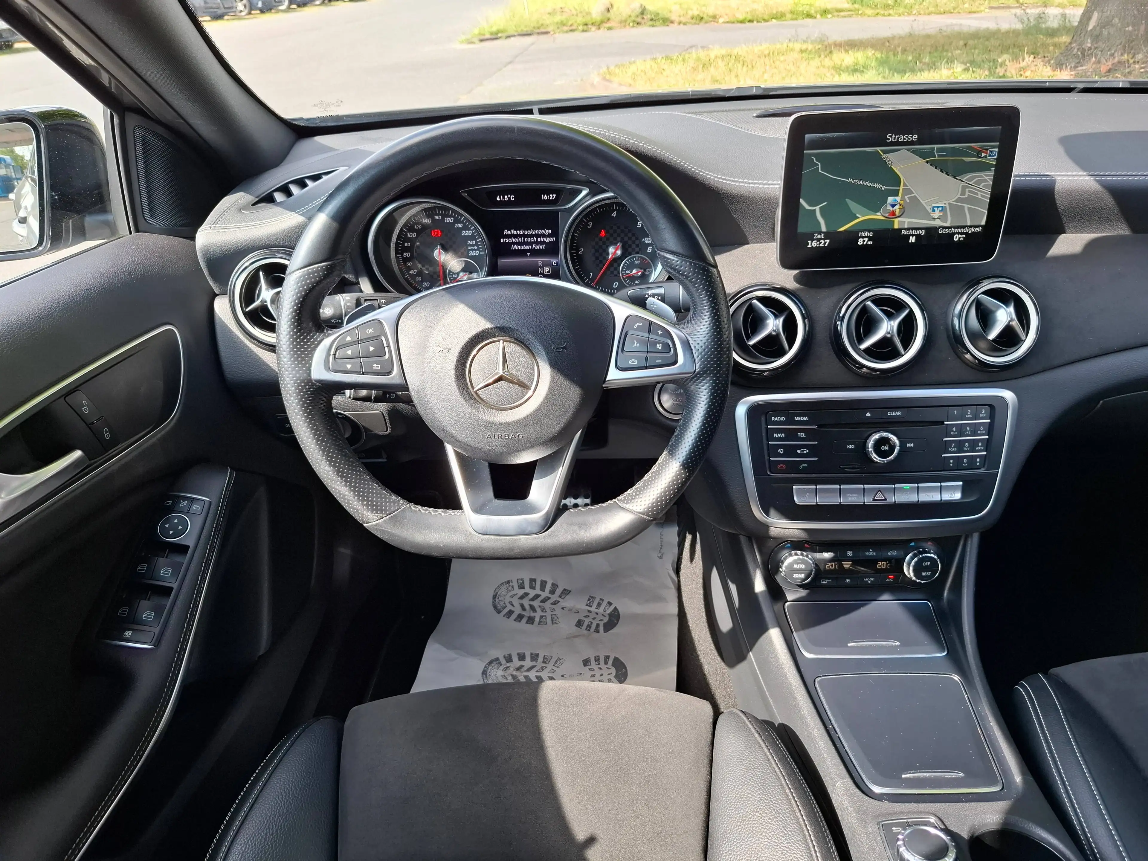 Mercedes-Benz A 220 A220 CDI 4Matic AMG-Line*LED*NAVI*Alcantara*Kamera* — photo 12