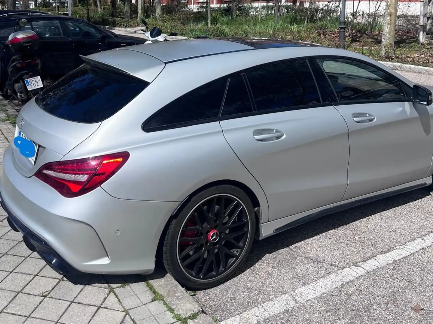 Mercedes-Benz CLA 45 AMG CLA Shooting Brake 45 AMG 4Matic 7G-DCT AMG Plateado - 2