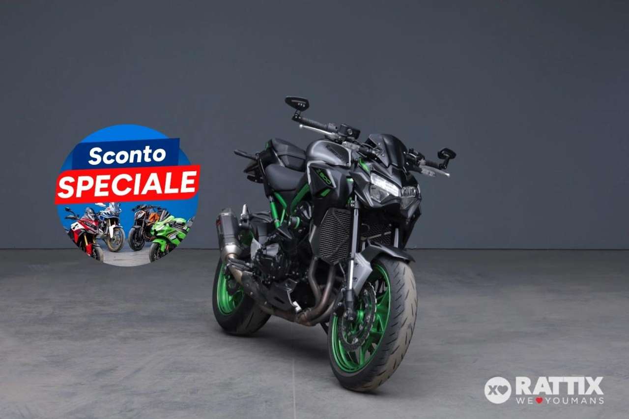 Kawasaki Z 900 Performance Metallic Spark Black