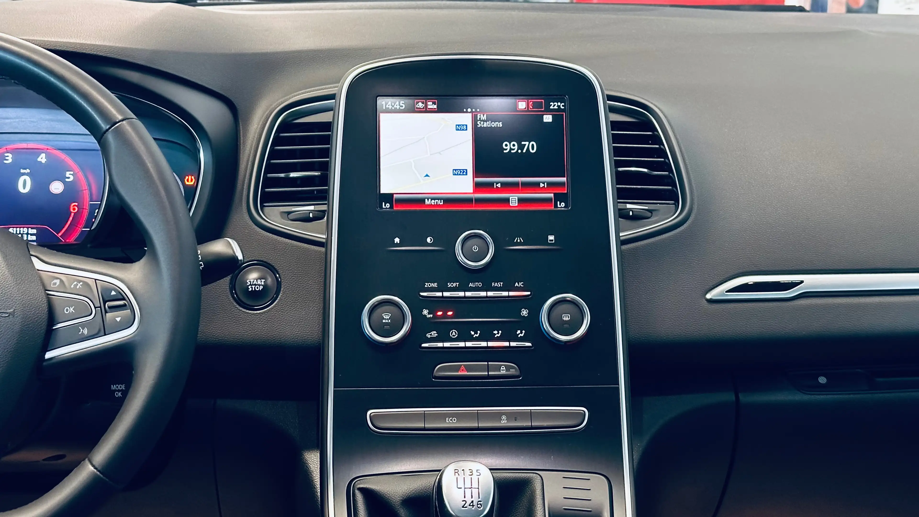 Renault Scenic 1.33 TCe Limited CAMERA PDC NAVI BLUETOOTH LIM CLIM BIZONE — photo 12
