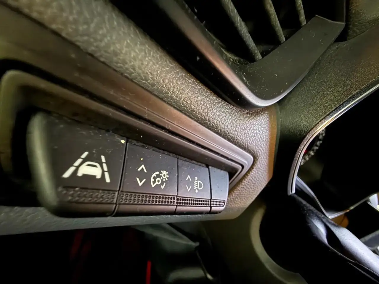 Renault Clio Citadine 5 portes — photo 29