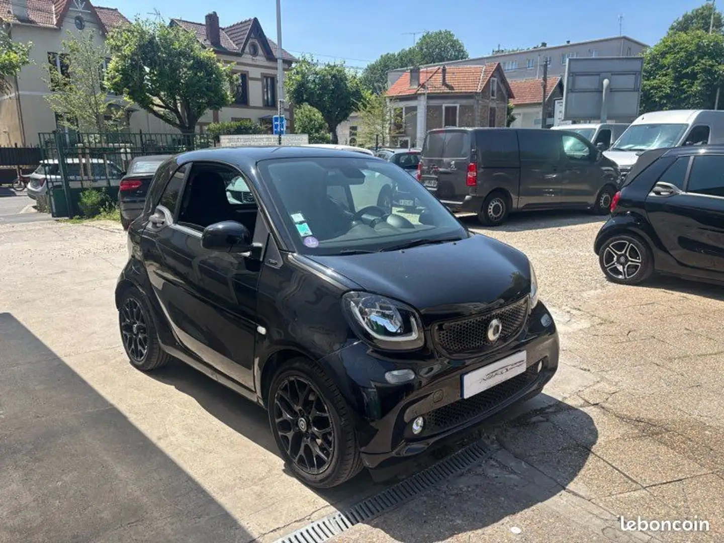 smart forTwo 71ch boite automatique 2ème main carnet complet ga Noir - 2