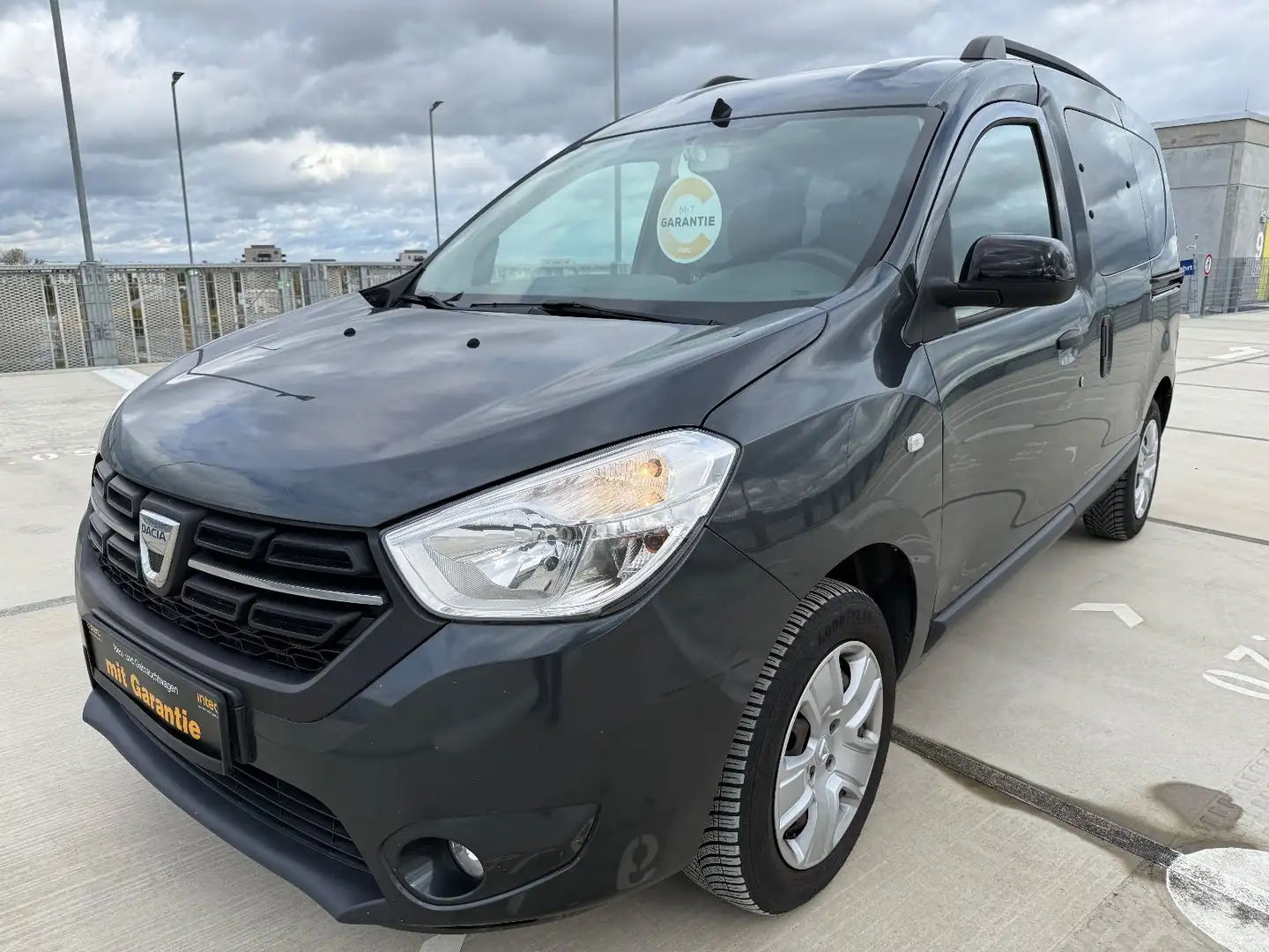 Dacia Dokker Comfort KLIMA NAVI PDC RFK GARANTIE Grau - 1