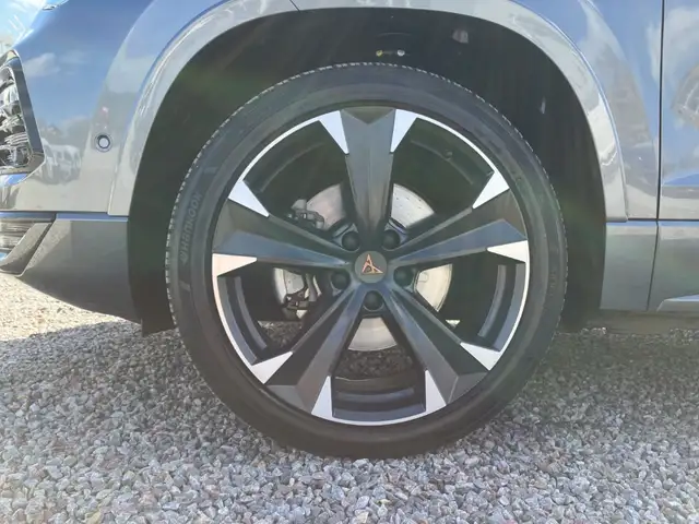 Cupra Ateca view 13