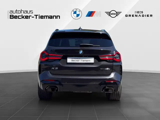 BMW X3 view 5