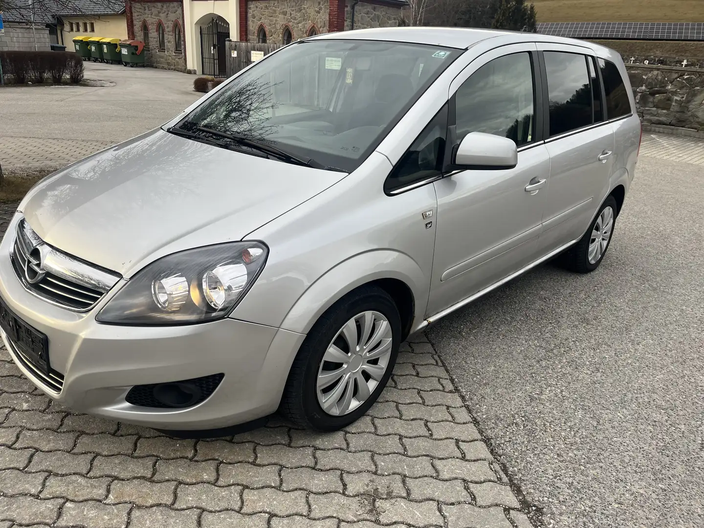 Opel Zafira 1,7 CDTI Cosmo DPF - 1