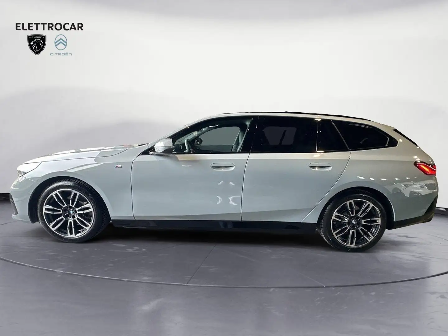 BMW 520 520d 197cv 48V Mild Hybrid sDrive Touring Msport Gris - 2