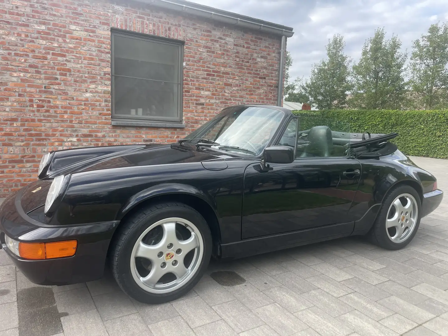Porsche 911 964 Carrera 4 Cabriolet - 1