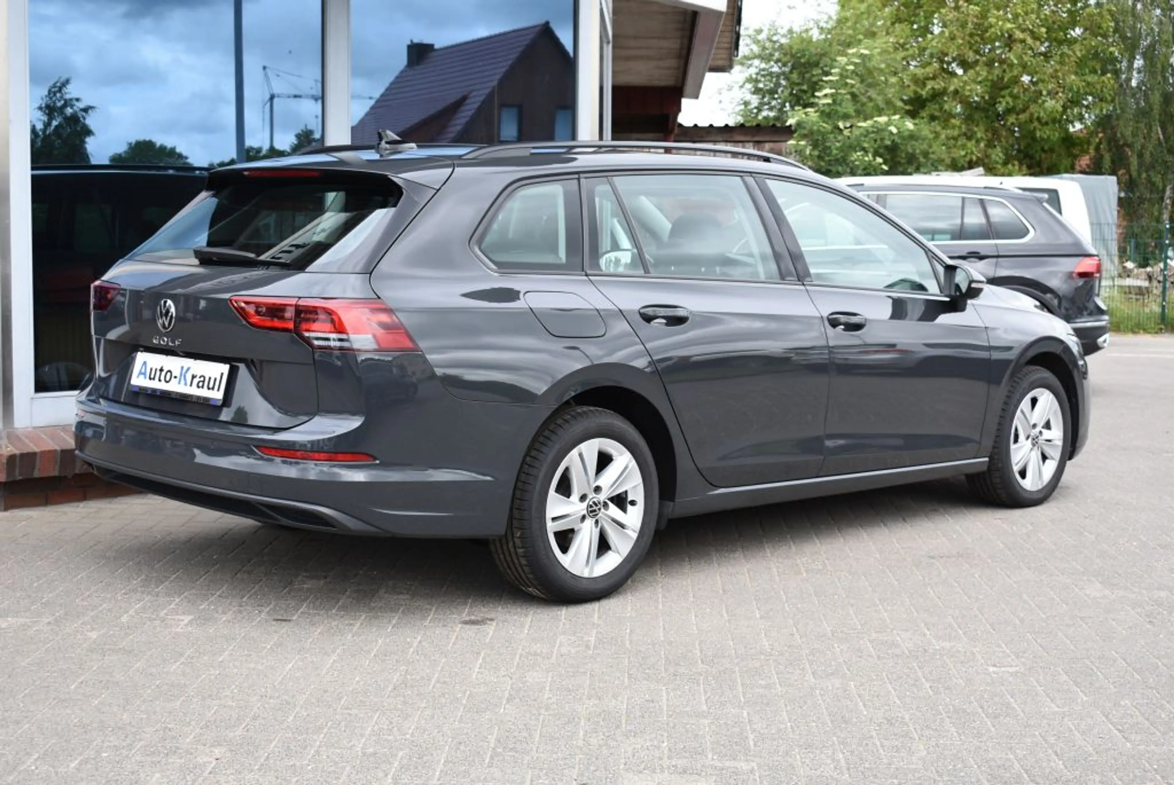 Volkswagen Golf Variant 2.0 TDI SCR DSG Life DSG LED-Scheinwerfer Navi Alu — photo 3