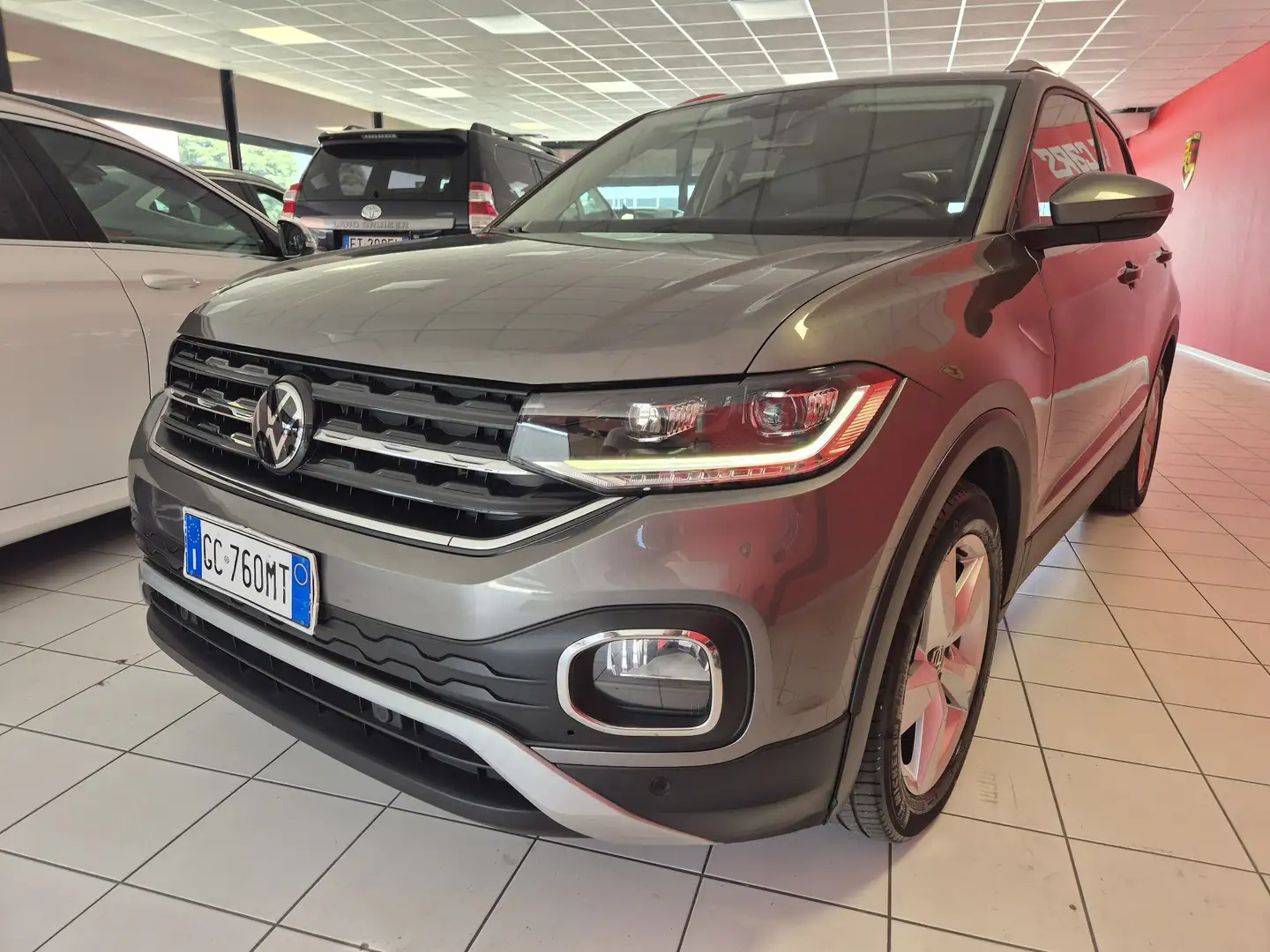 Volkswagen T-Cross *FARI FULL LED*ADVANCED*RADAR*CERCHI 17* Grigio - 1