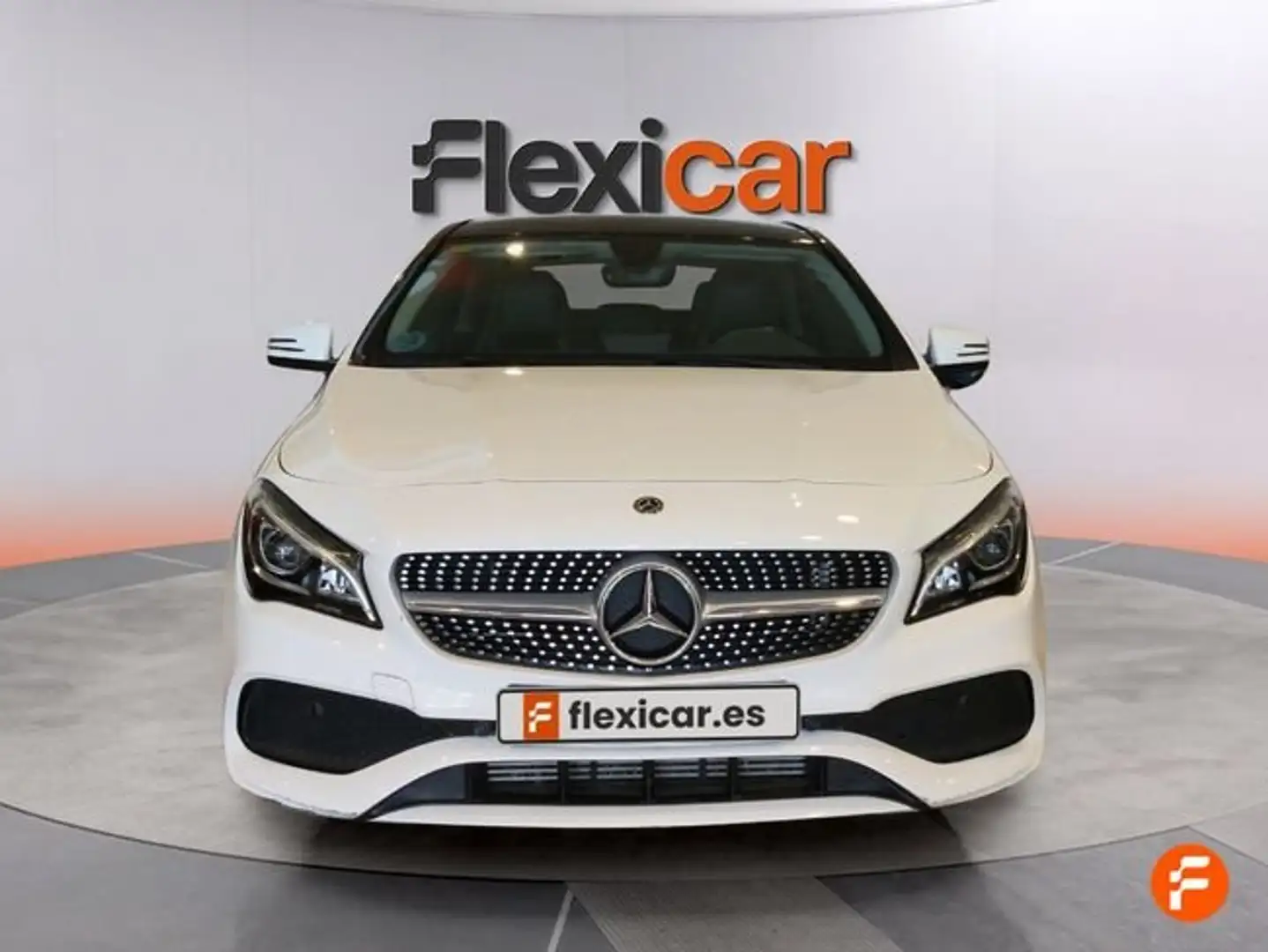 Mercedes-Benz CLA 180 Blanco - 2