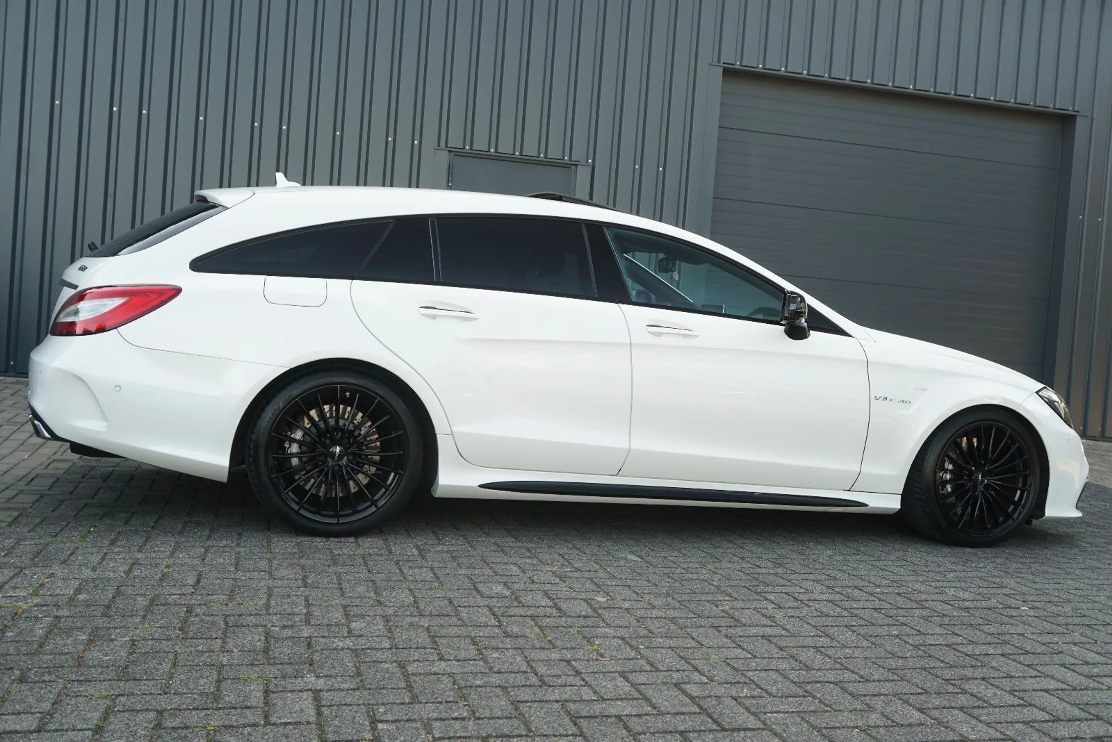 Mercedes-Benz CLS 63 AMG CLS 63 AMG 4M SB 389,-Mtl. Keyl. 360° Distr+ H&K — photo 8