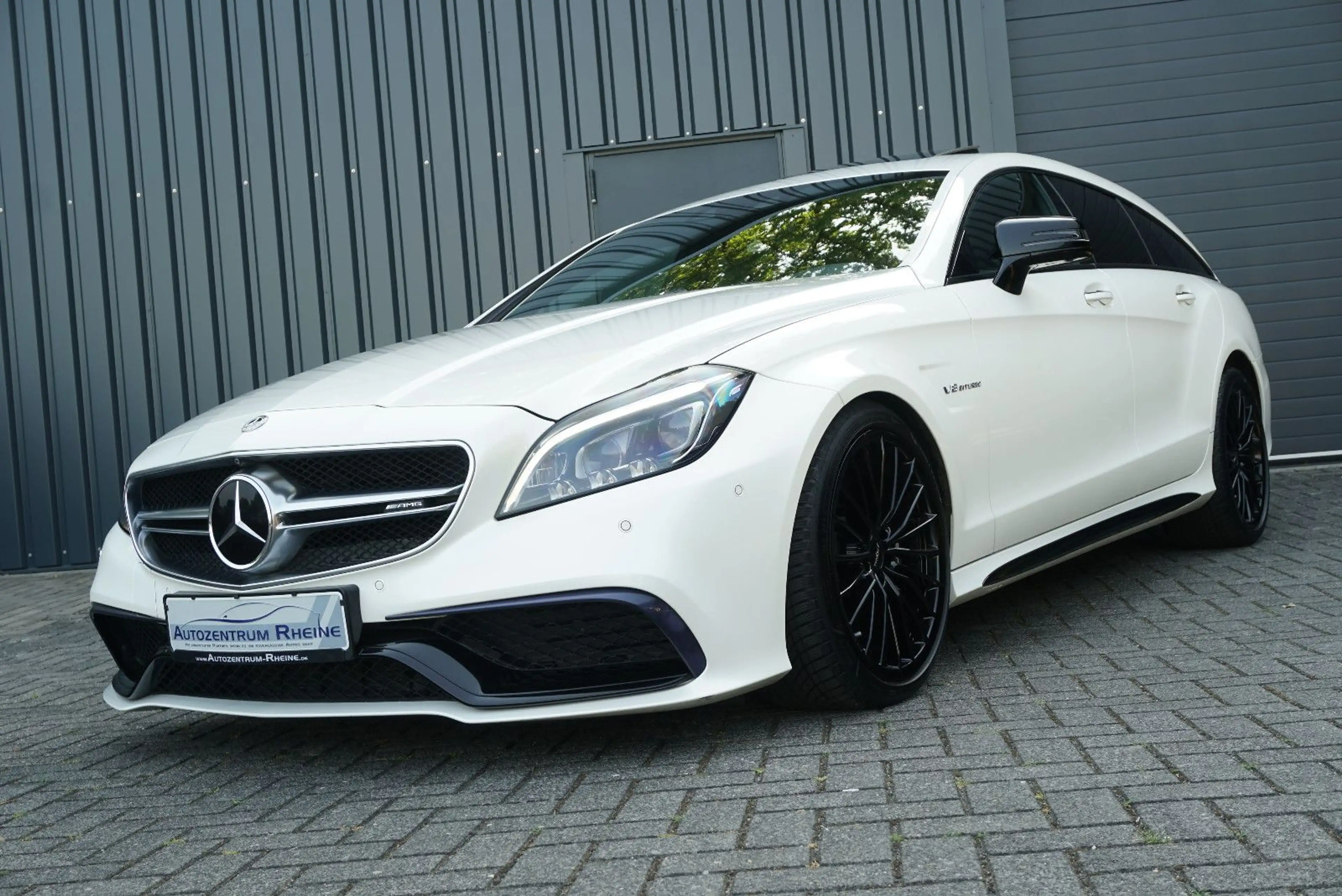 Mercedes-Benz CLS 63 AMG CLS 63 AMG 4M SB 389,-Mtl. Keyl. 360° Distr+ H&K — photo 3
