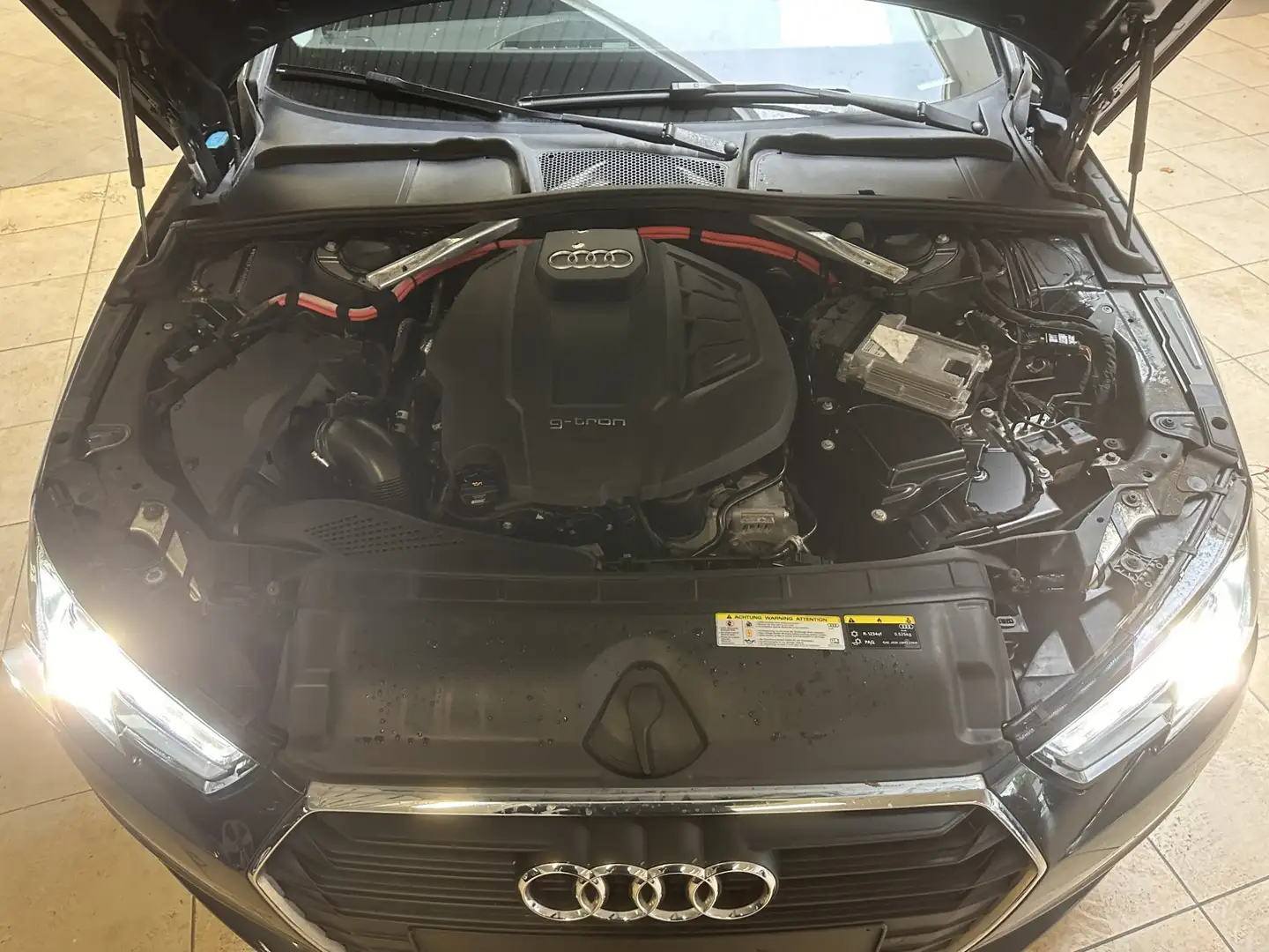 Audi A4 Avant 2.0 TFSI CNG Sport S tronic Gris - 2