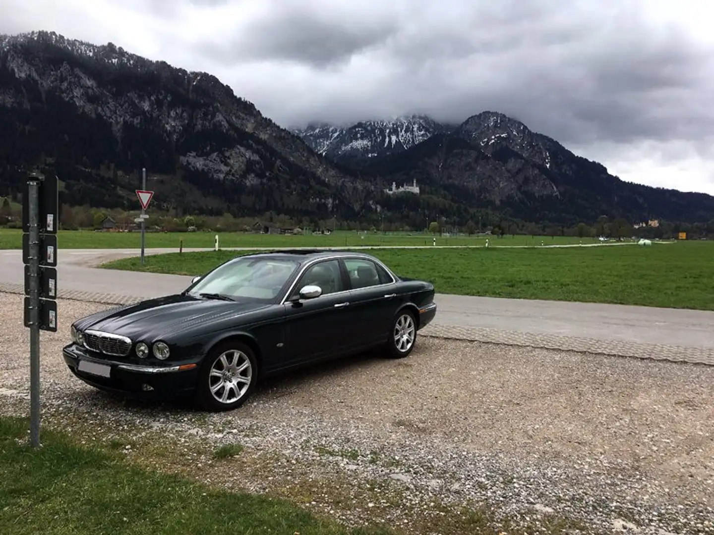 Jaguar XJ8 XJ 4.2 Executive Vert - 2