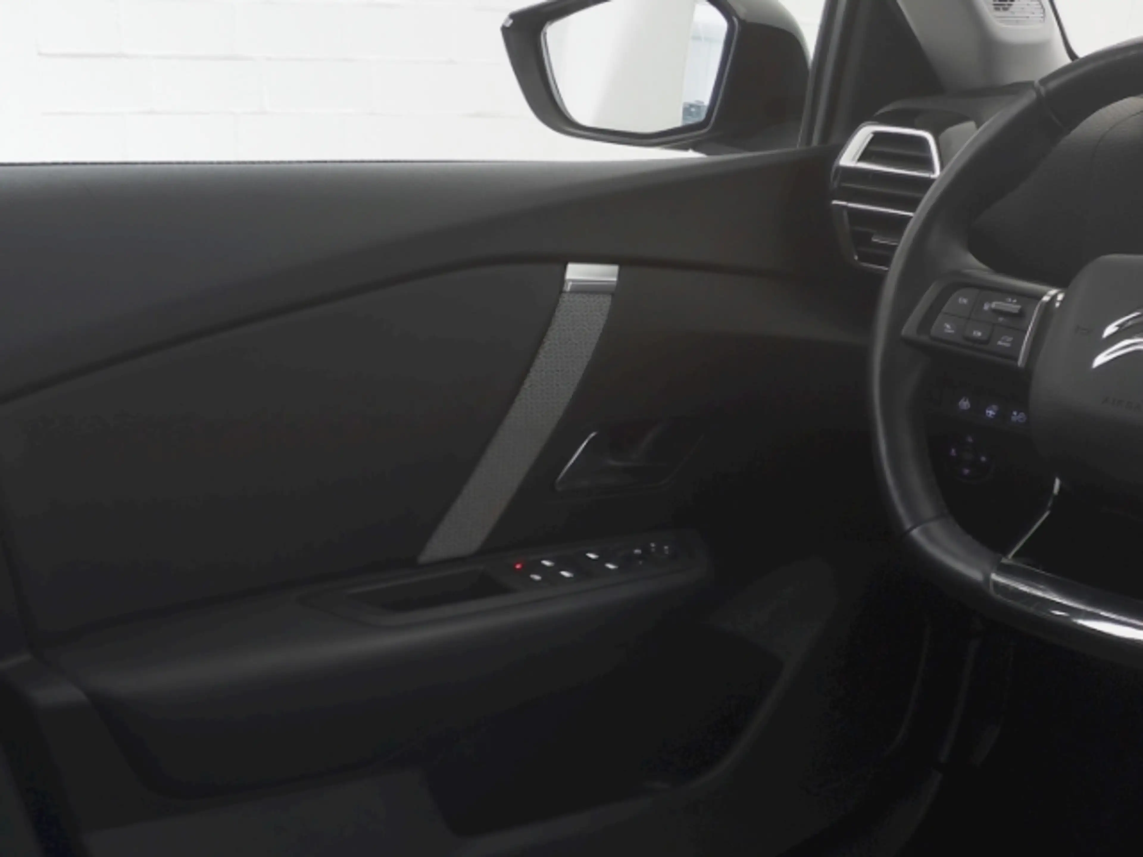 Citroen E-C4 Electric C SERIES 50kWh+NAVI+RÜCKFAHRKAMERA+SITZHEIZUNG+LED — photo 11