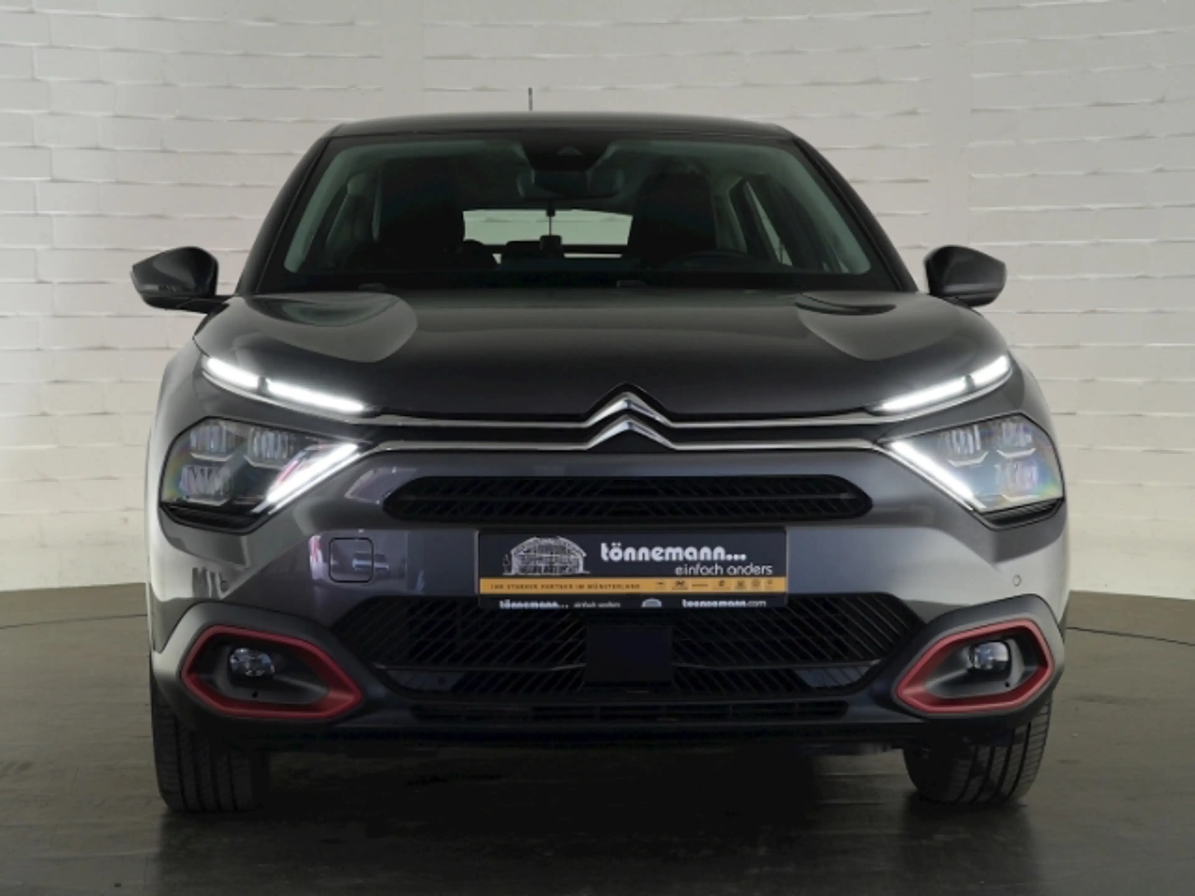 Citroen E-C4 Electric C SERIES 50kWh+NAVI+RÜCKFAHRKAMERA+SITZHEIZUNG+LED — photo 3