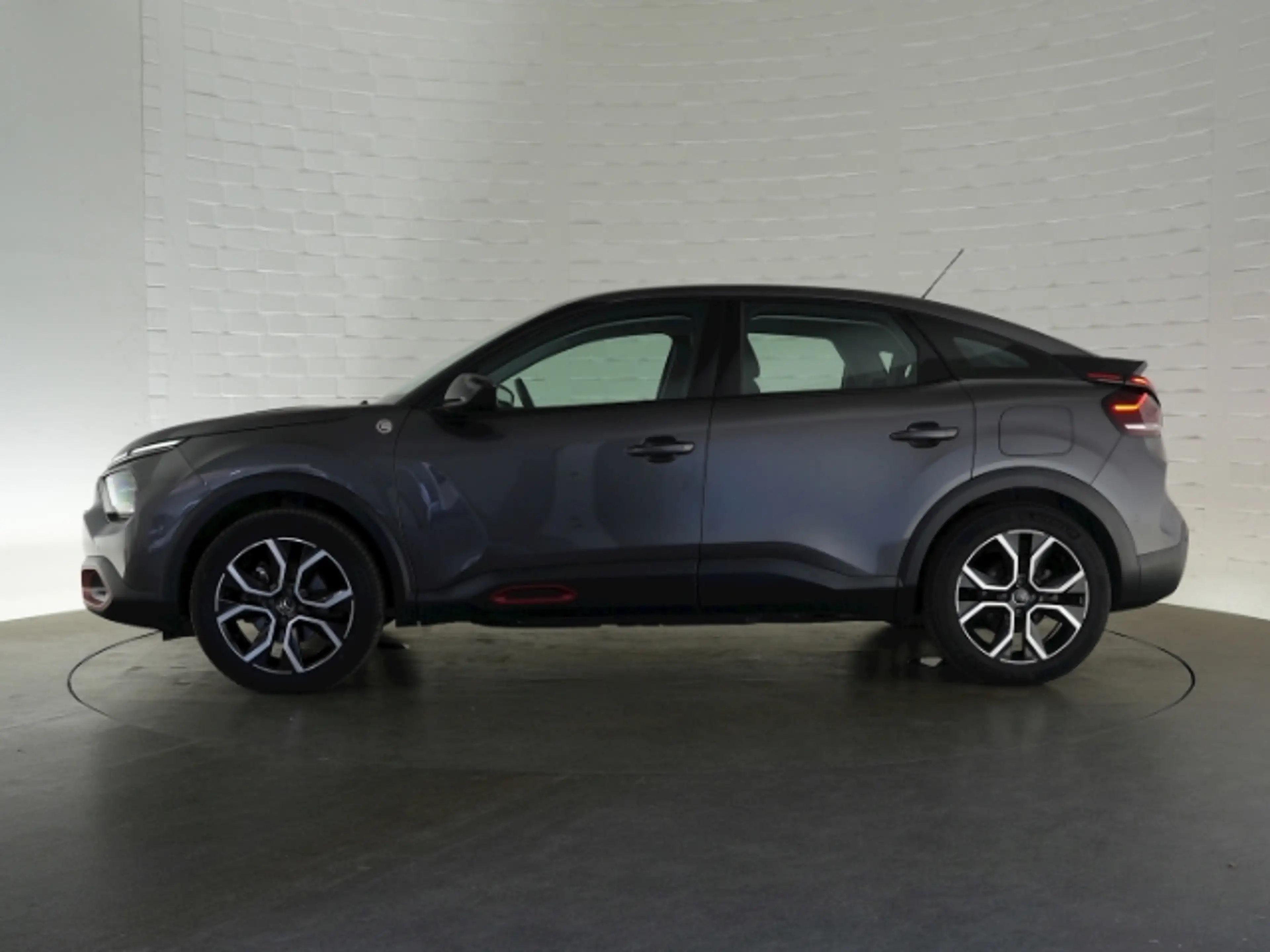 Citroen E-C4 Electric C SERIES 50kWh+NAVI+RÜCKFAHRKAMERA+SITZHEIZUNG+LED — photo 6