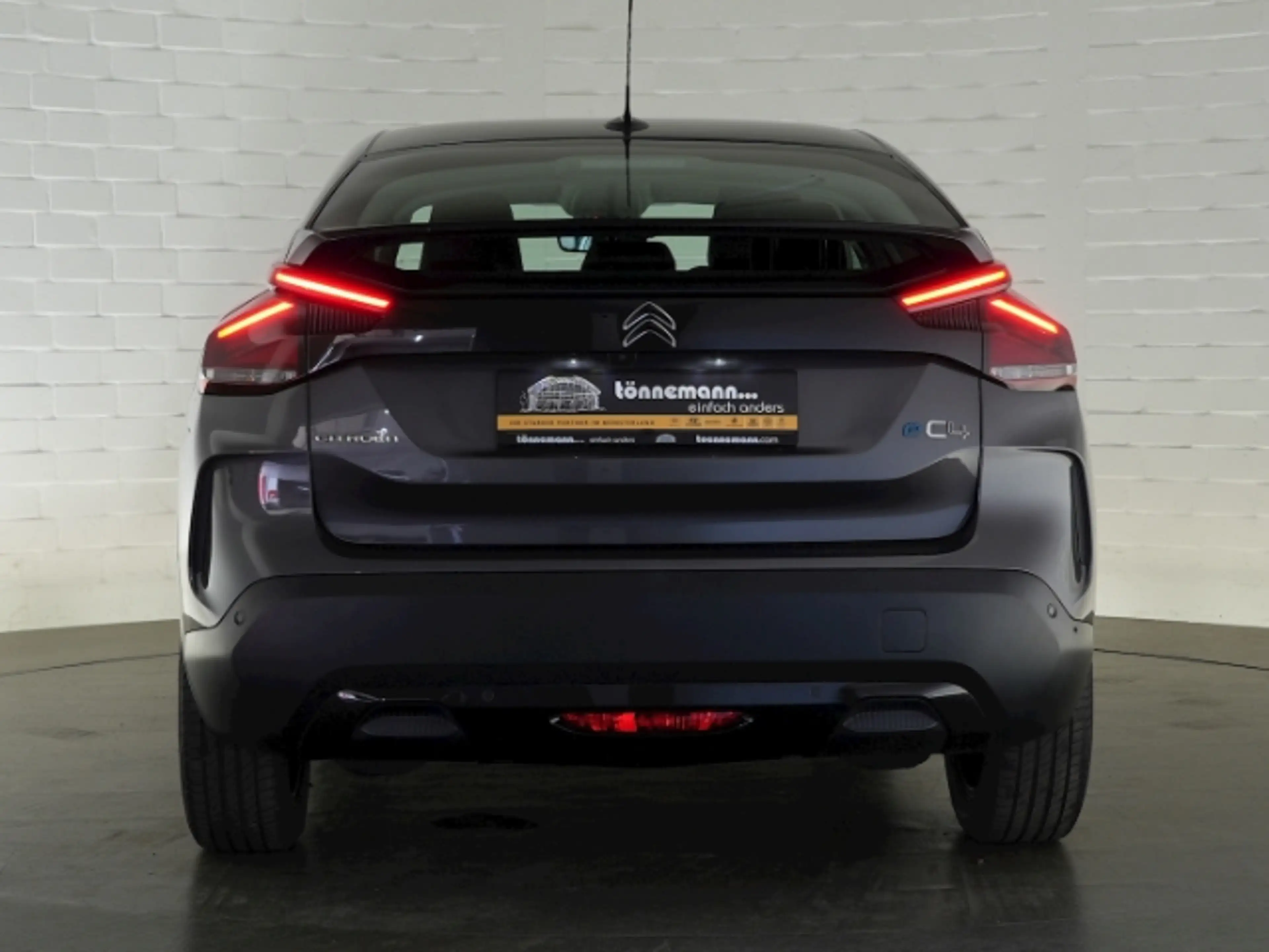 Citroen E-C4 Electric C SERIES 50kWh+NAVI+RÜCKFAHRKAMERA+SITZHEIZUNG+LED — photo 4