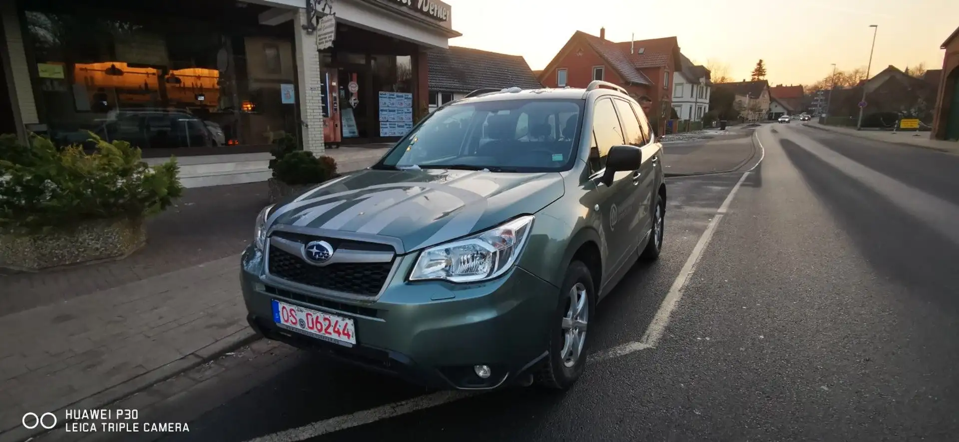 Subaru Forester Active 2.0D, netto 6000€ Grün - 1