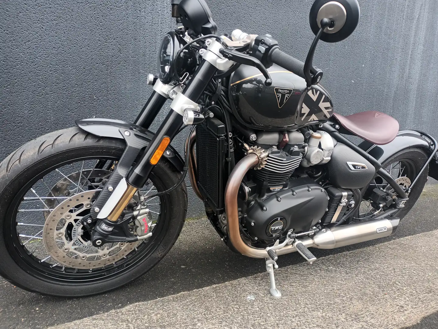 Triumph Bonneville Bobber - 2