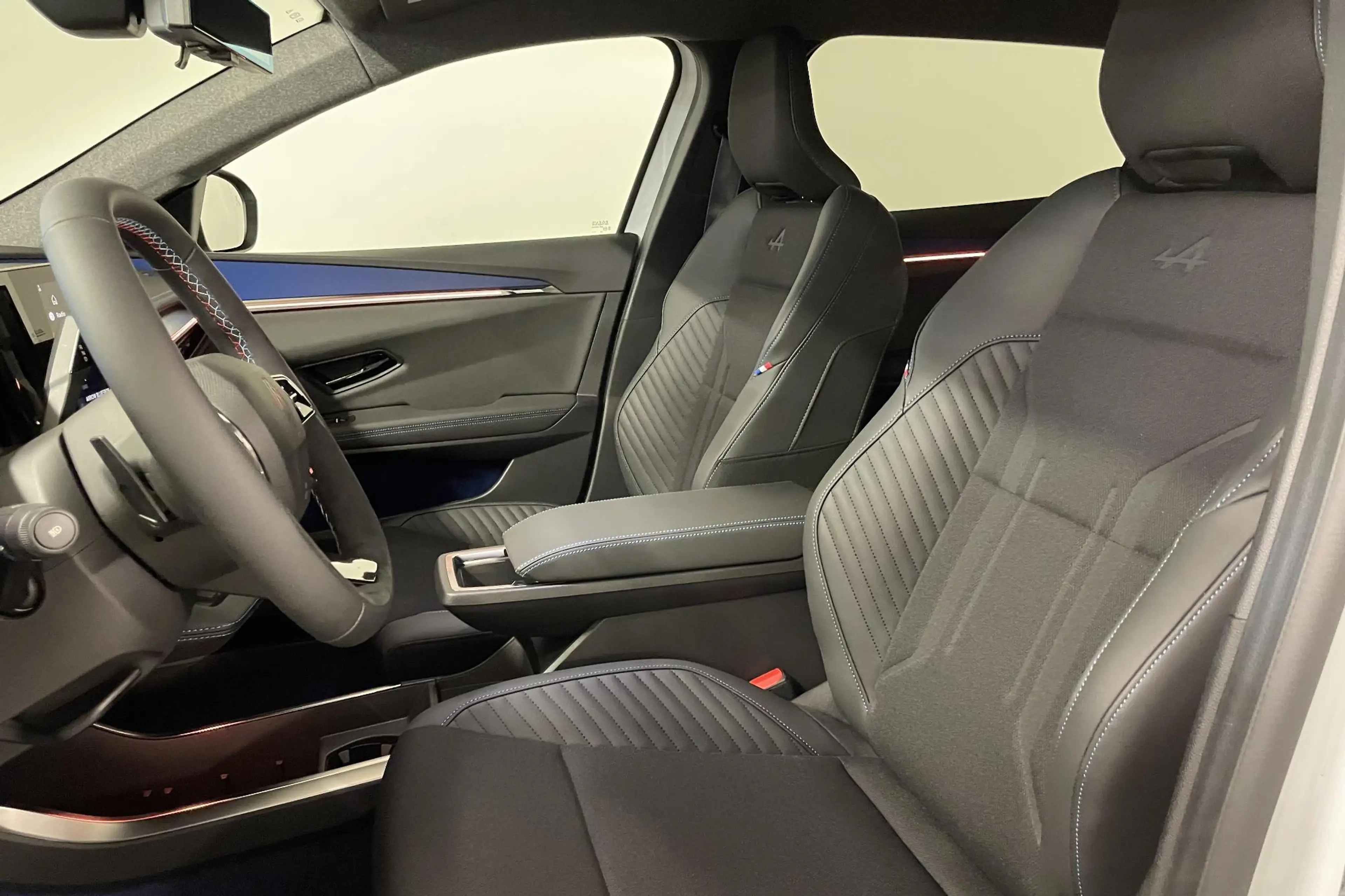 Renault Scenic E-Tech EV87 long range esprit Alpine | Pack advanc — photo 11