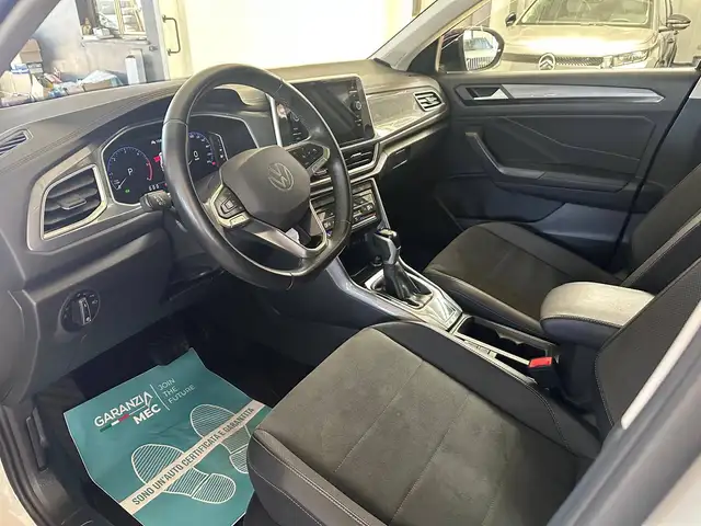Volkswagen T-Roc view 6