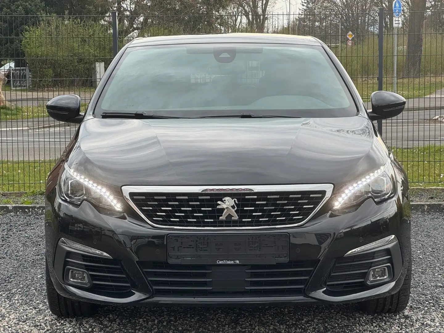 Peugeot 308 GT-Line Lim. Aut. ACC LED SHZ Massagesitze Schwarz - 2