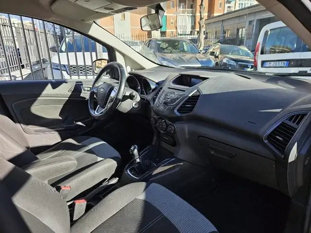 Ford Ecosport view 10