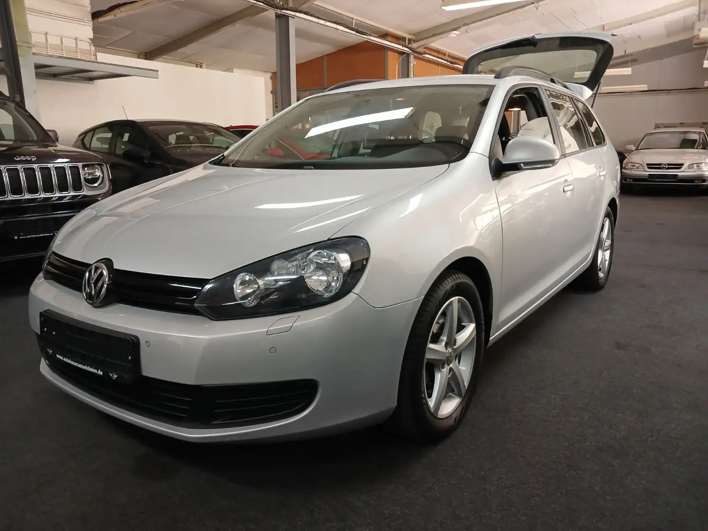 Volkswagen Golf VI Variant  AUTOMATIK PDC TÜV 5/2027 Argent - 1
