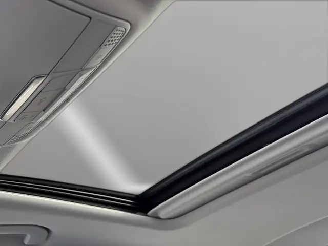 Mercedes-Benz E-Class view 14
