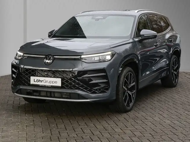 Volkswagen Tayron view 3