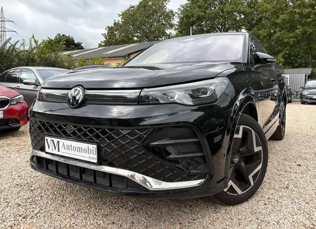 Volkswagen Tiguan main image