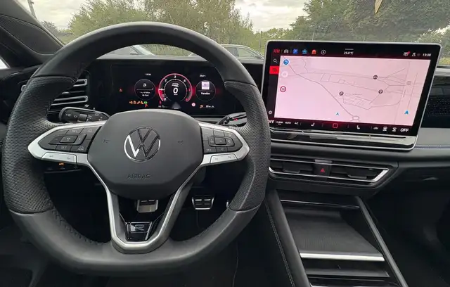 Volkswagen Tiguan view 9