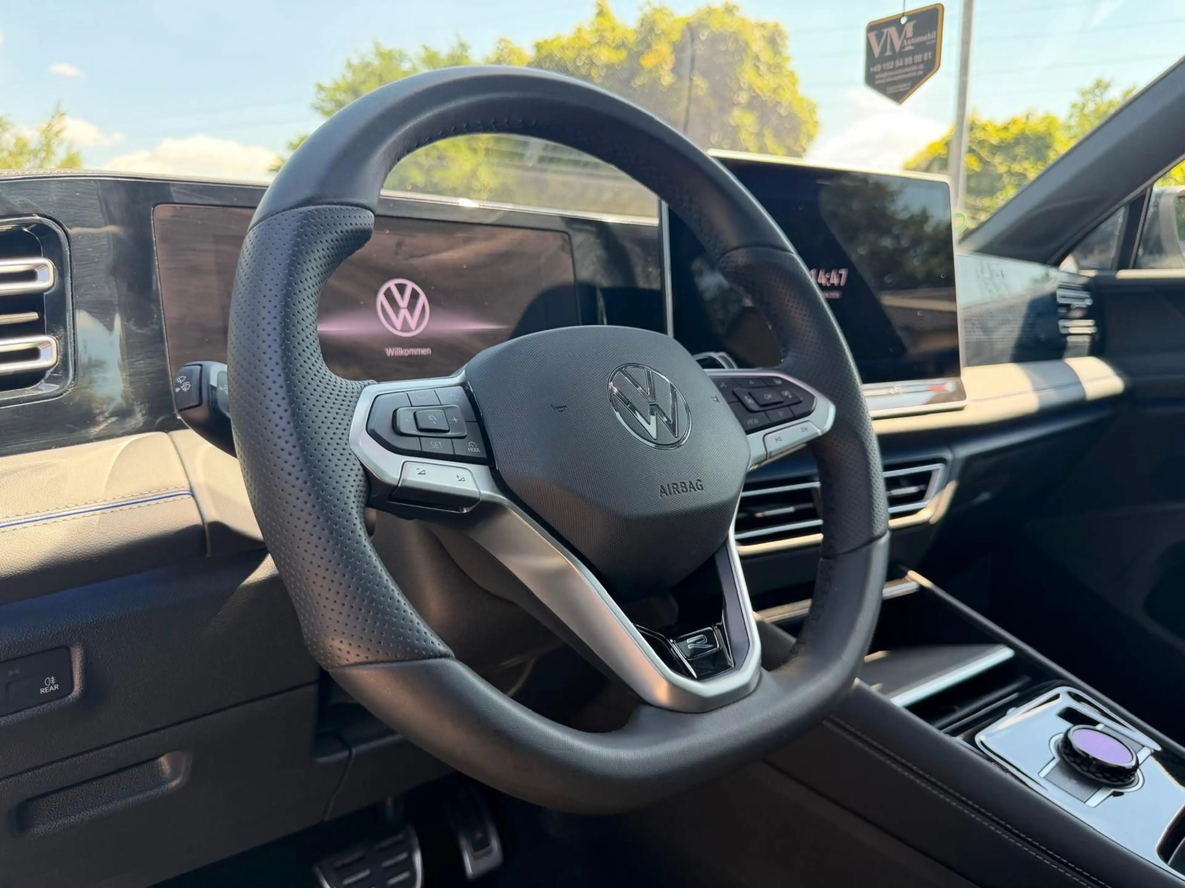 Volkswagen Tiguan R-Line Pano*ACC*360Kamera*HUP*AHK — photo 8