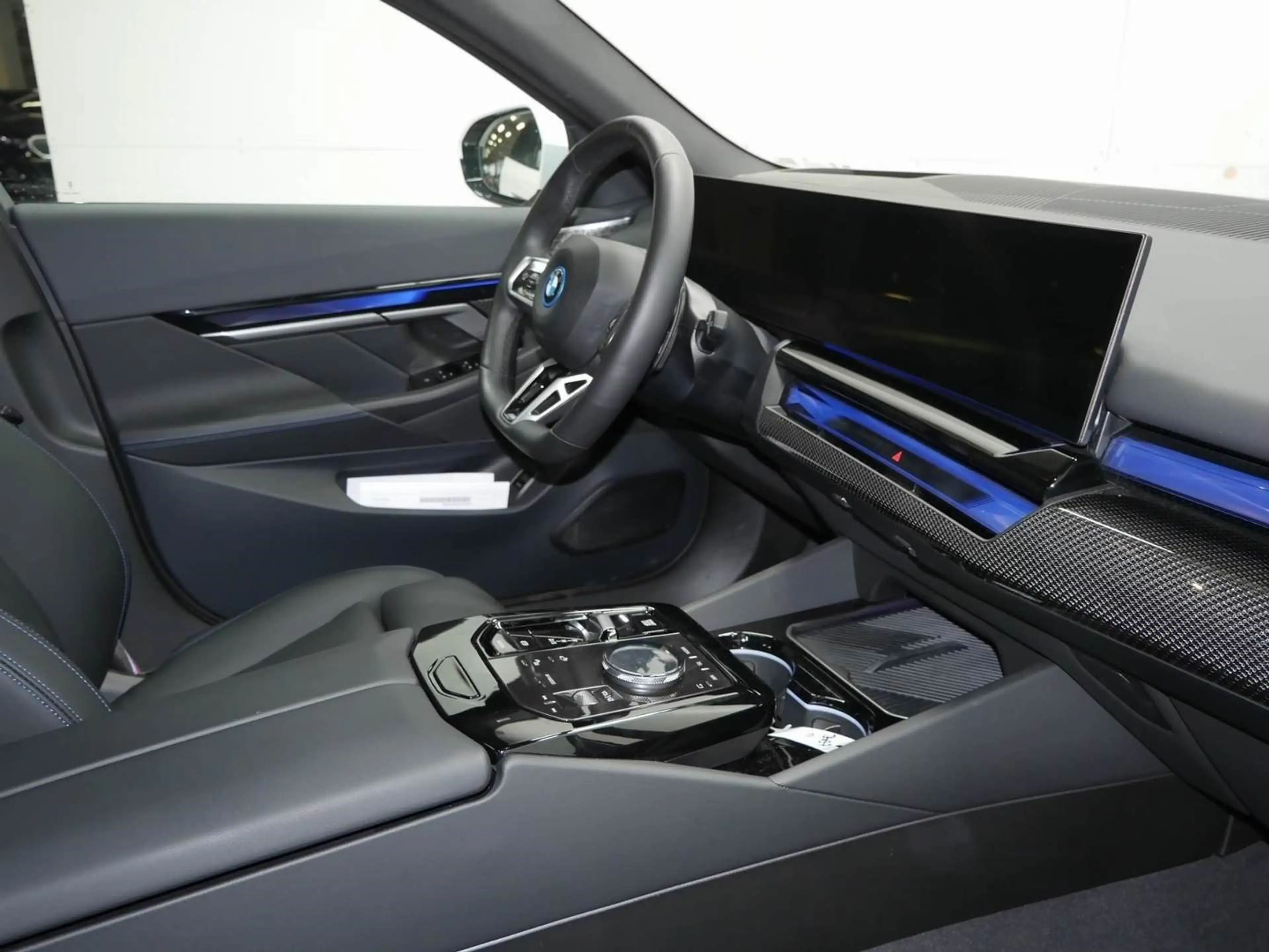 BMW 550 e xDrive |Glasdach |M Sportpaket Pro |Bowers & Wil — photo 4