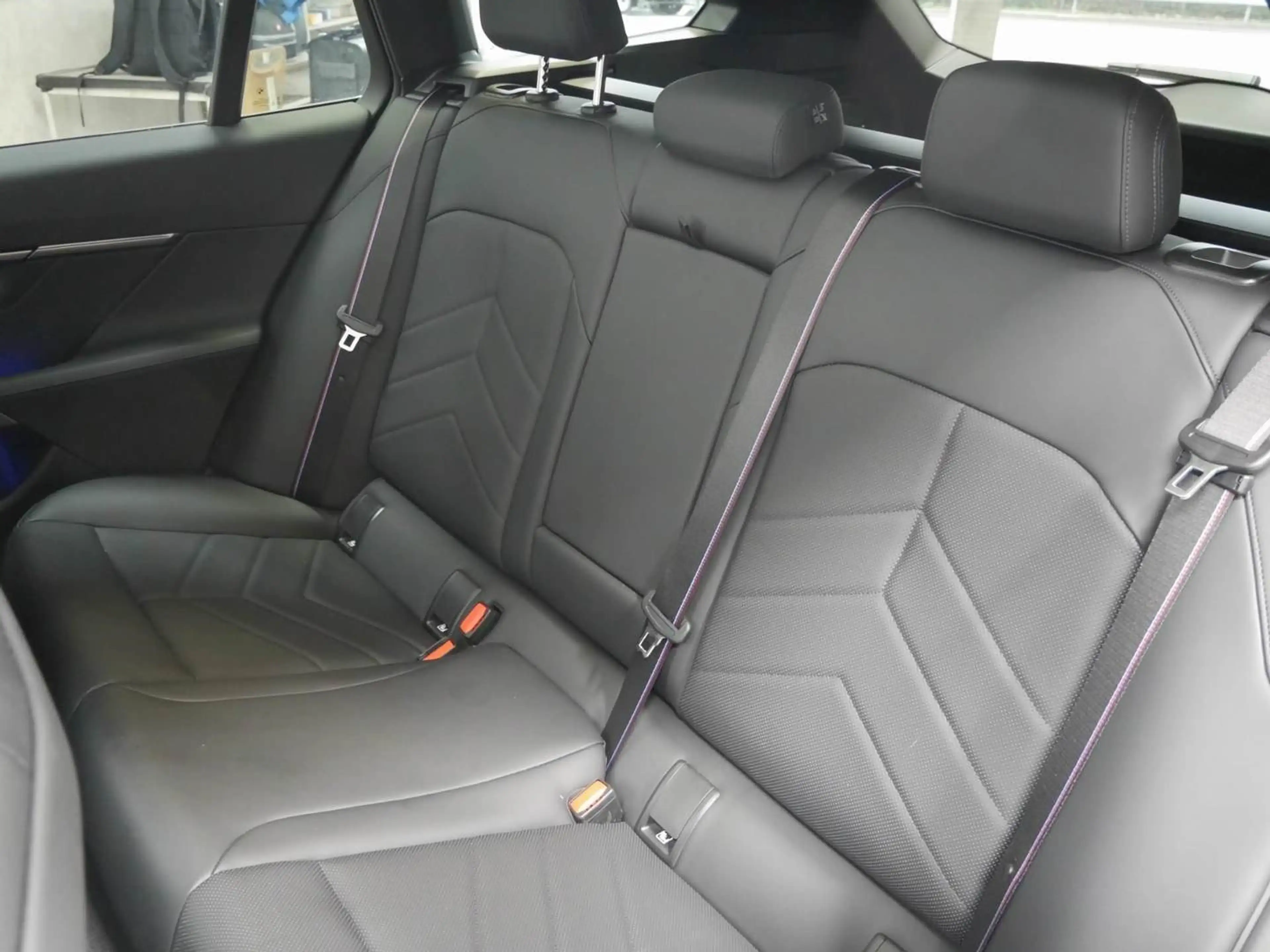 BMW 550 e xDrive |Glasdach |M Sportpaket Pro |Bowers & Wil — photo 8