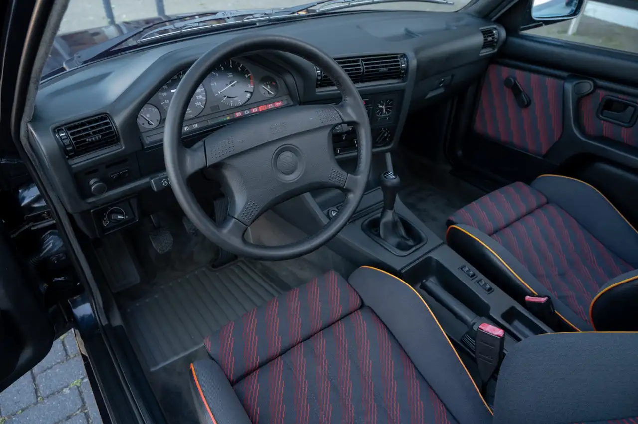 BMW 316 3-Serie 316i E30 Touring Design Edition, foto 6