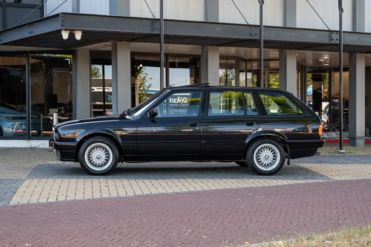 BMW 316 3-Serie 316i E30 Touring Design Edition, foto 2