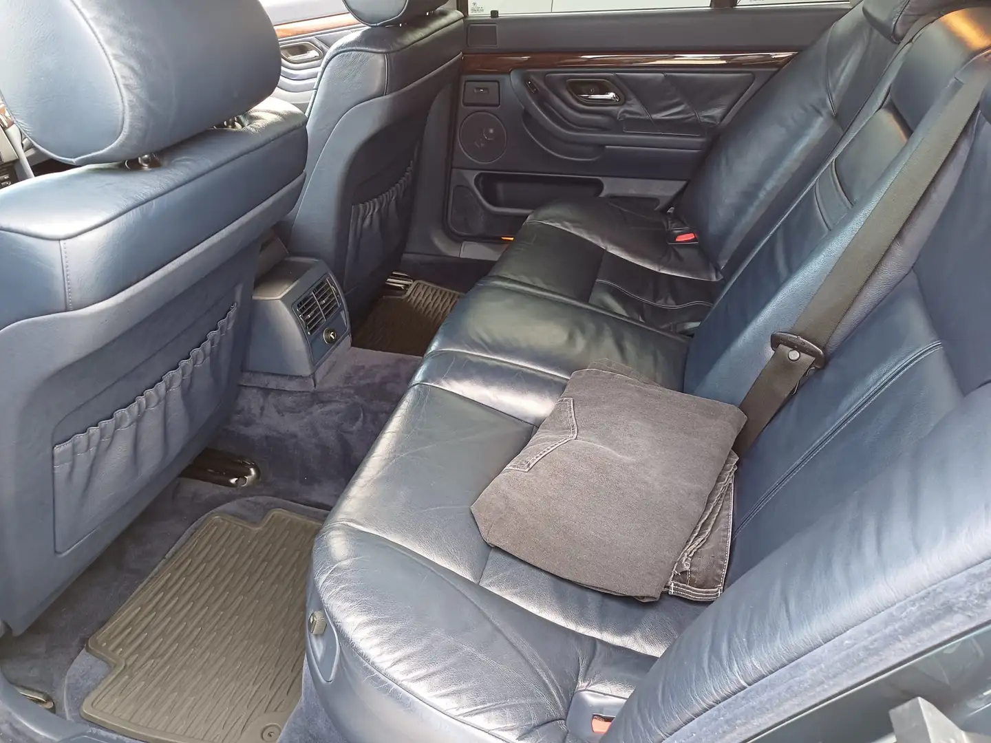 BMW 740 740i Europa lunga - 2