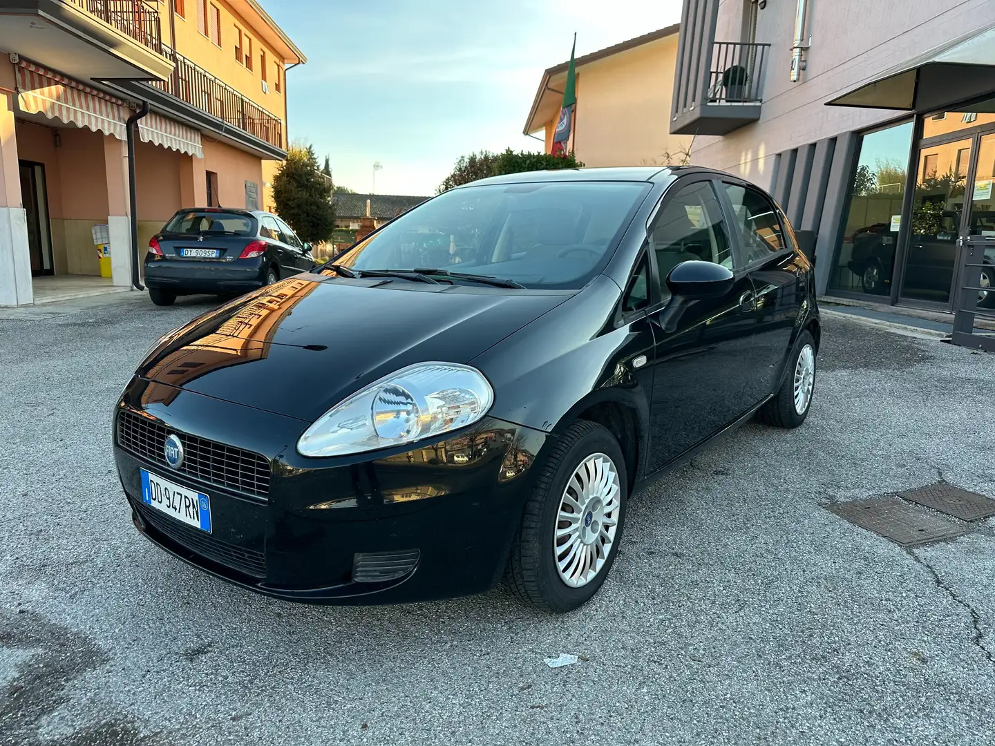 Fiat Grande Punto 5p 1.2 65cv Dynamic - OK NEOPATENTATI Nero - 2