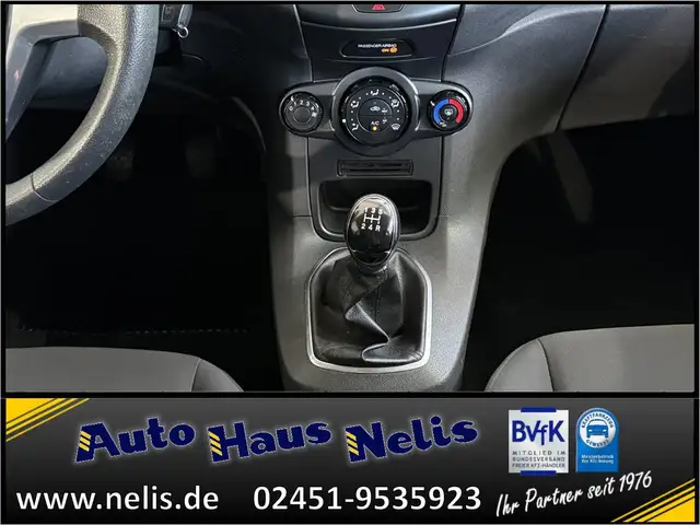 Ford Fiesta view 13