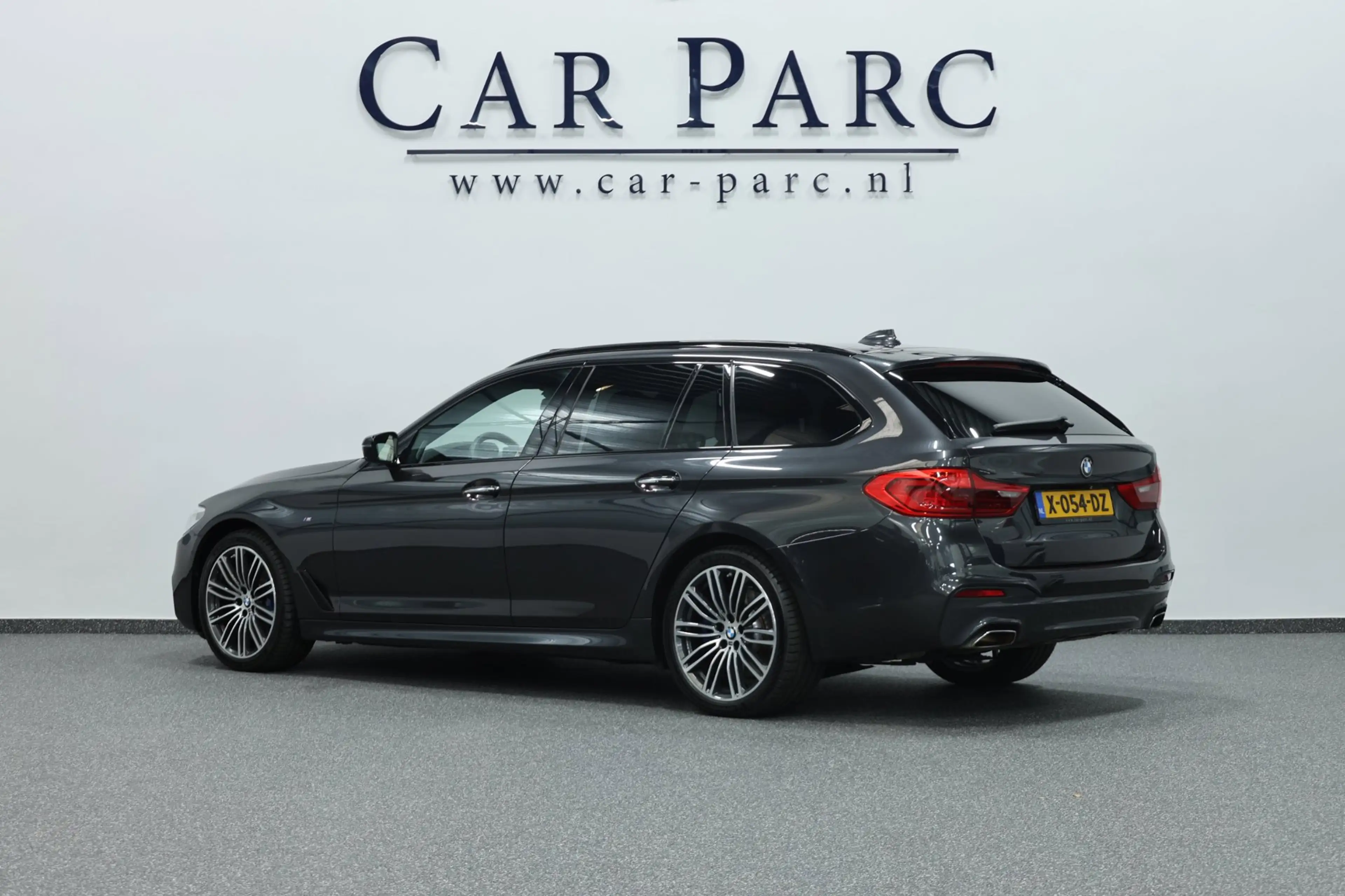 BMW 540 5-serie Touring 540i xDrive M-Sport LED/VIRTUAL/SF — photo 6