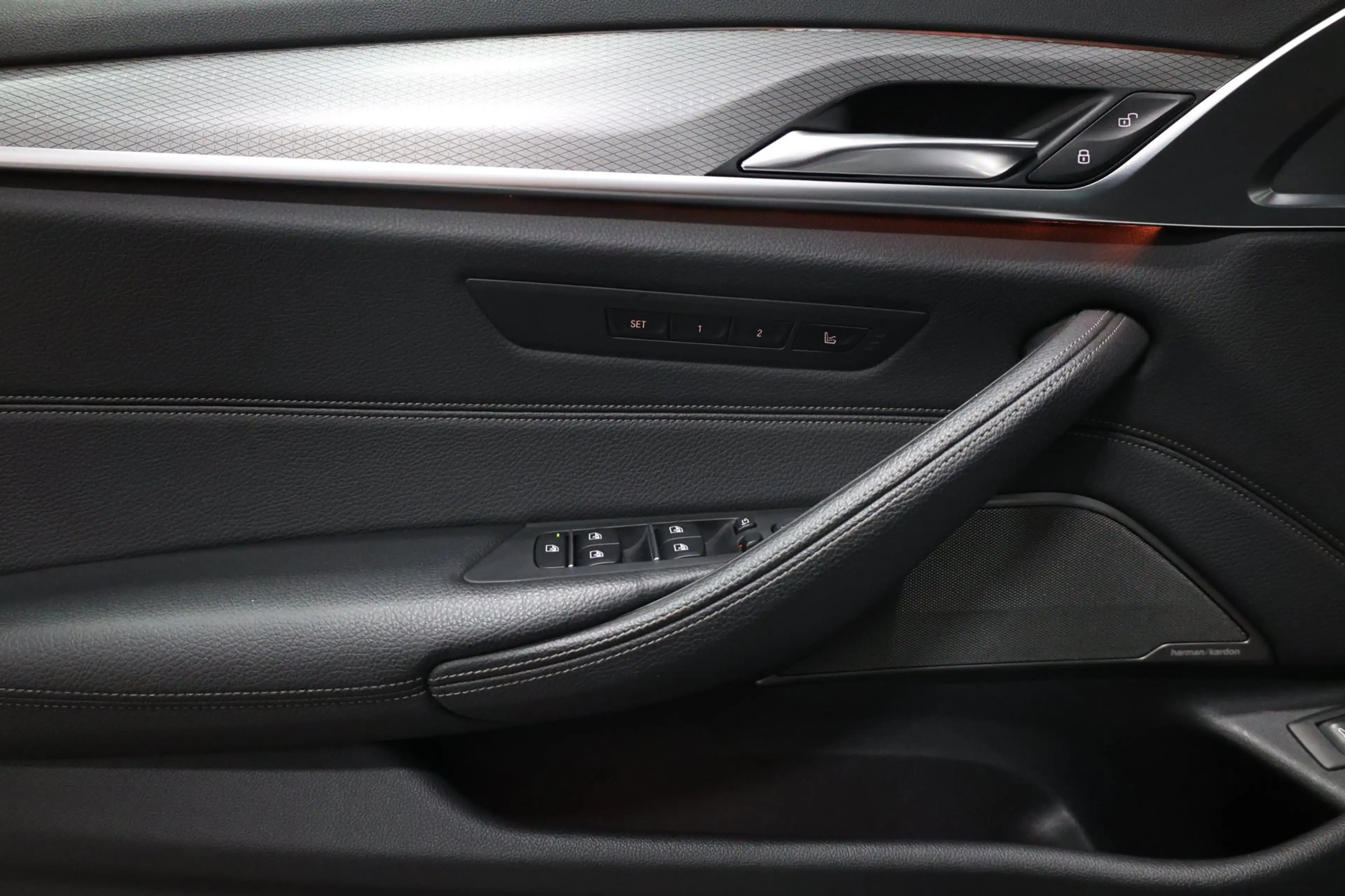 BMW 540 5-serie Touring 540i xDrive M-Sport LED/VIRTUAL/SF — photo 10