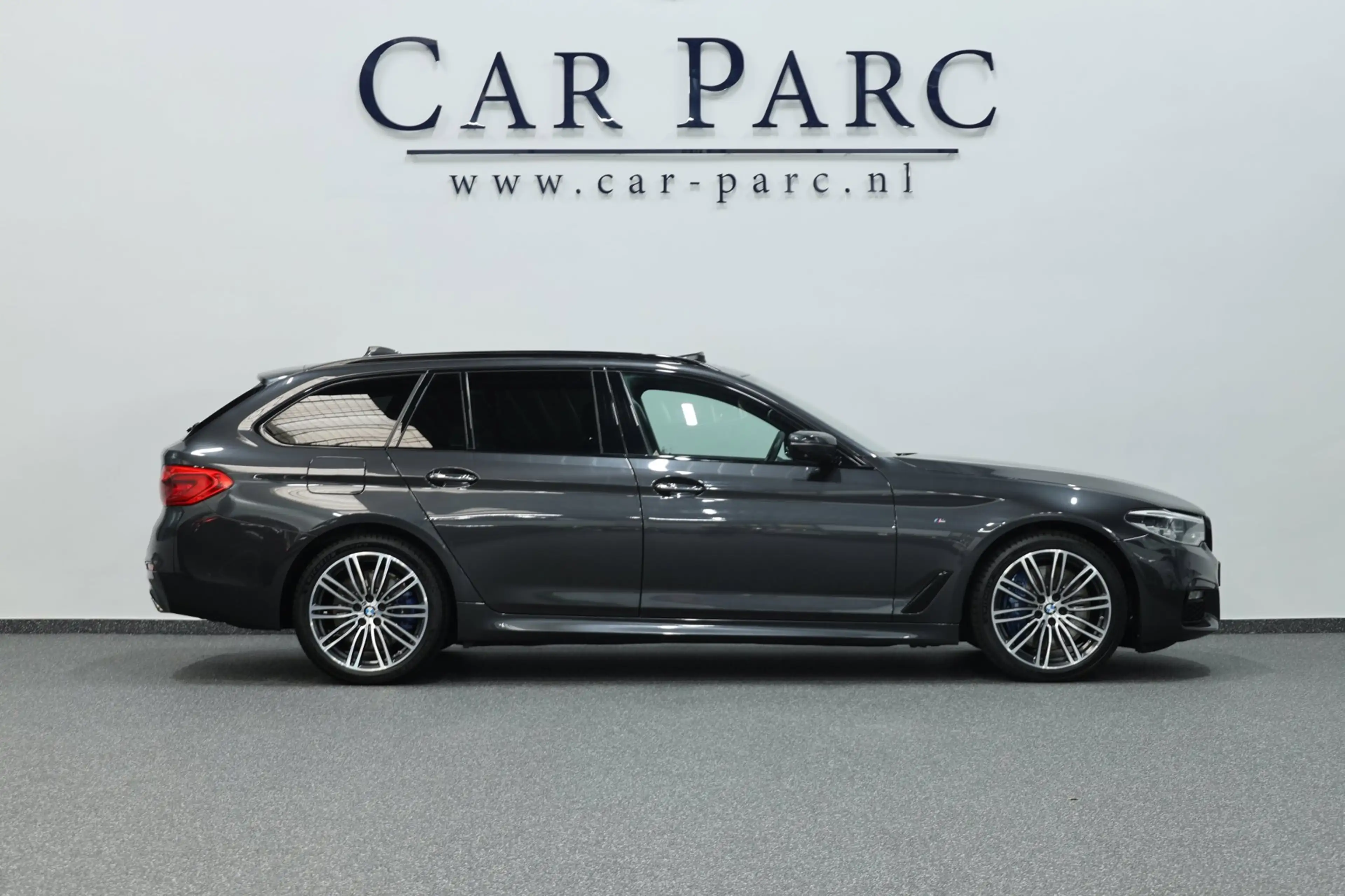 BMW 540 5-serie Touring 540i xDrive M-Sport LED/VIRTUAL/SF — photo 4
