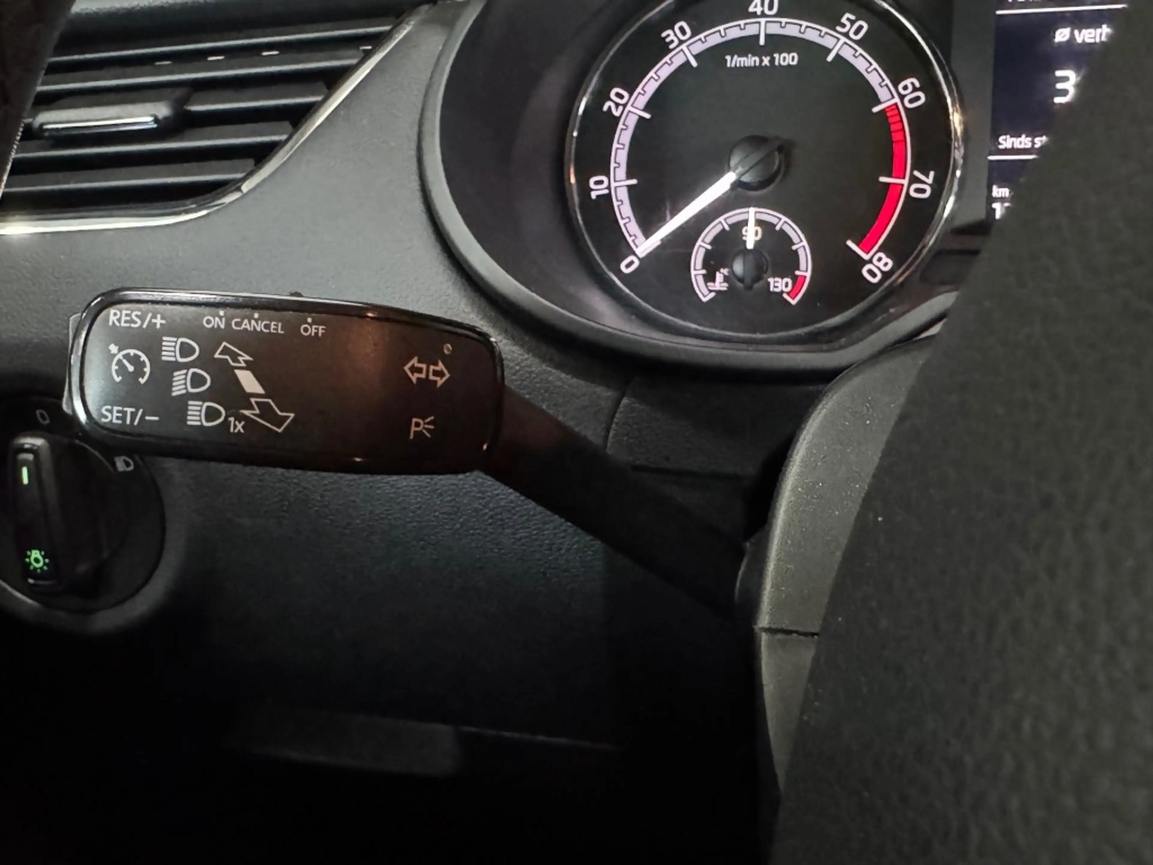 Skoda Octavia DRIVE — photo 18