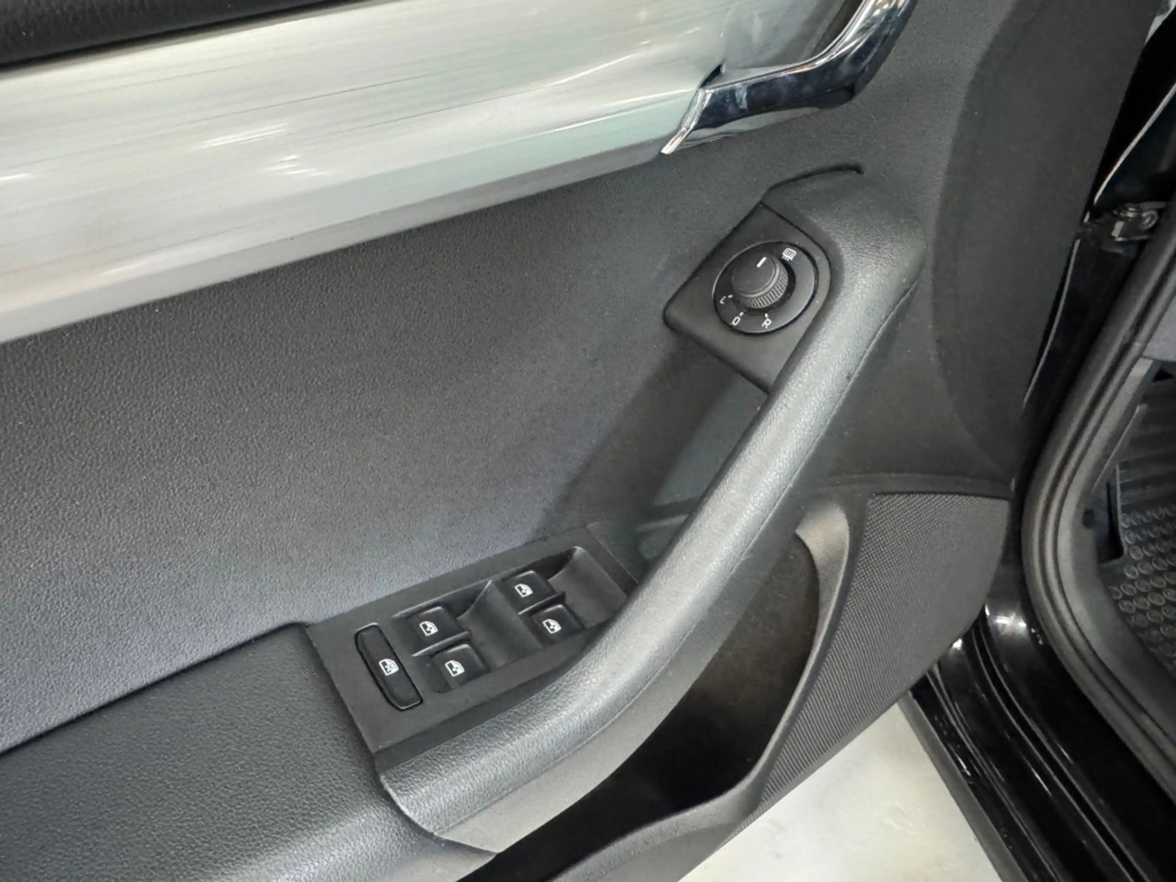 Skoda Octavia DRIVE — photo 21