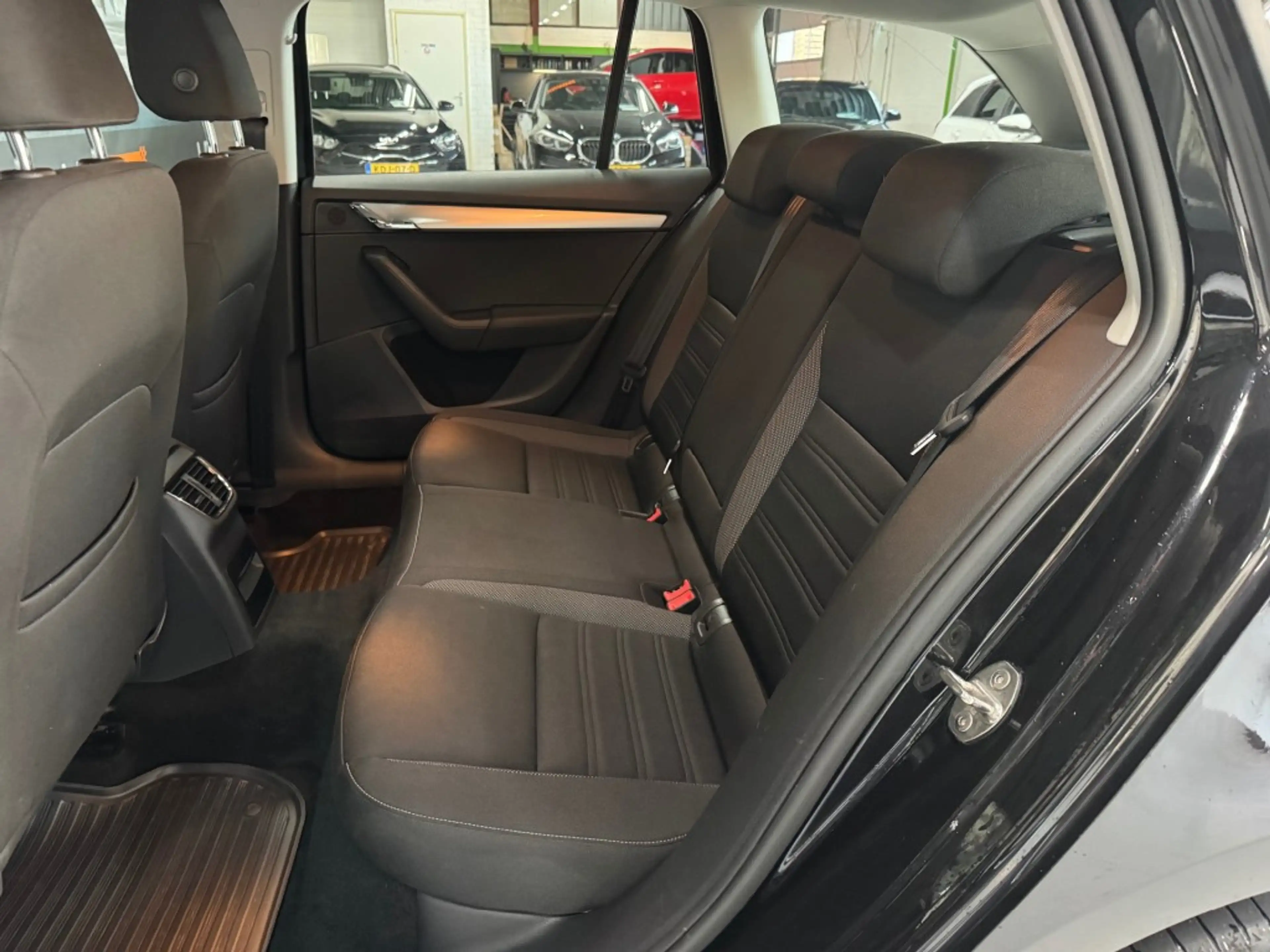 Skoda Octavia DRIVE — photo 25