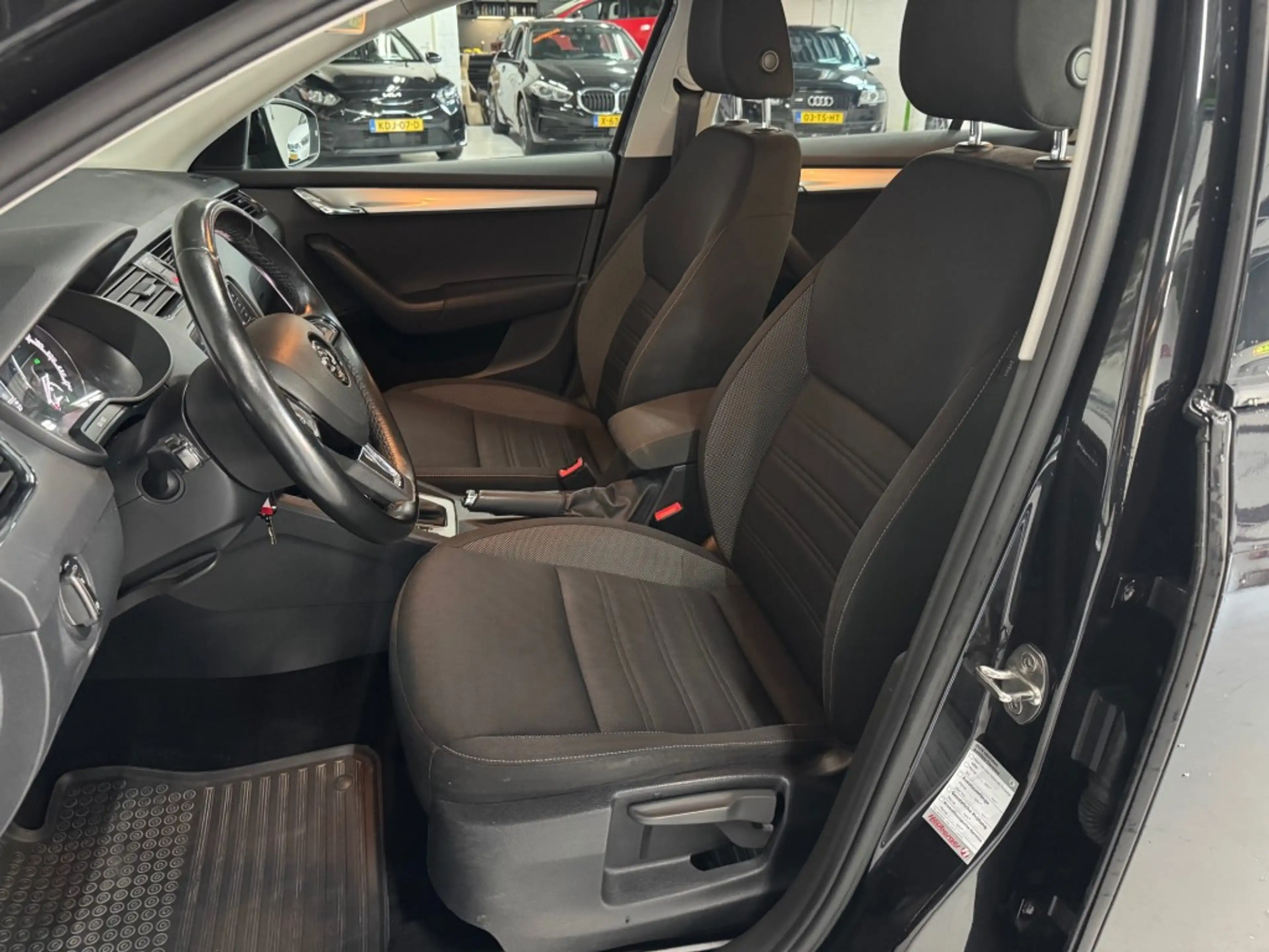Skoda Octavia DRIVE — photo 14